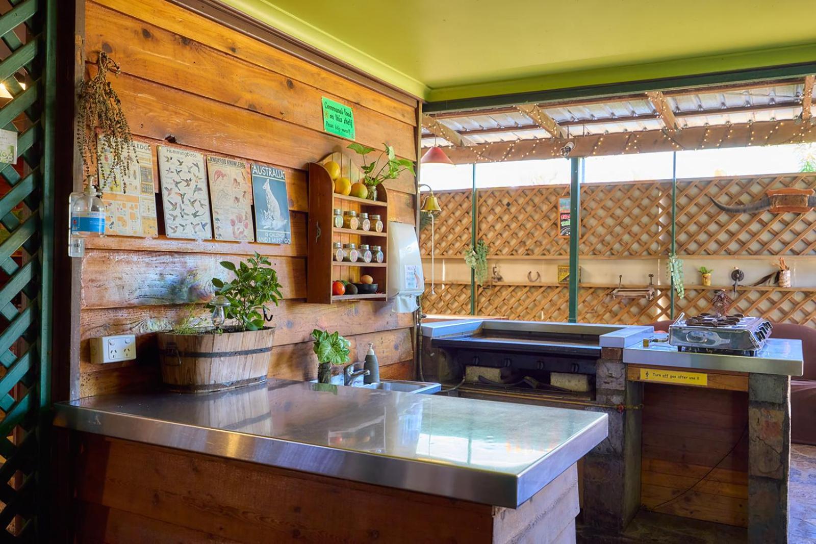 On The Wallaby Eco Lodge ユンガブッラ エクステリア 写真